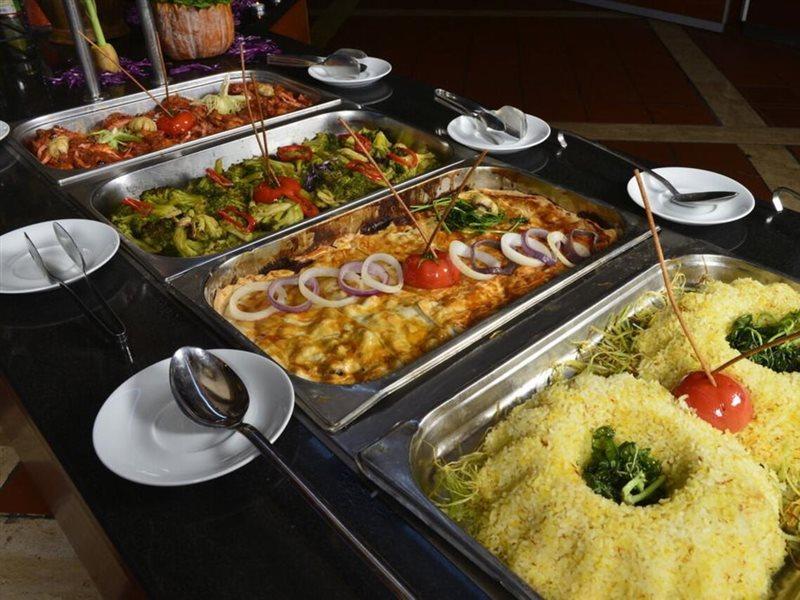 סבטי ולאס Hotel Corona מראה חיצוני תמונה